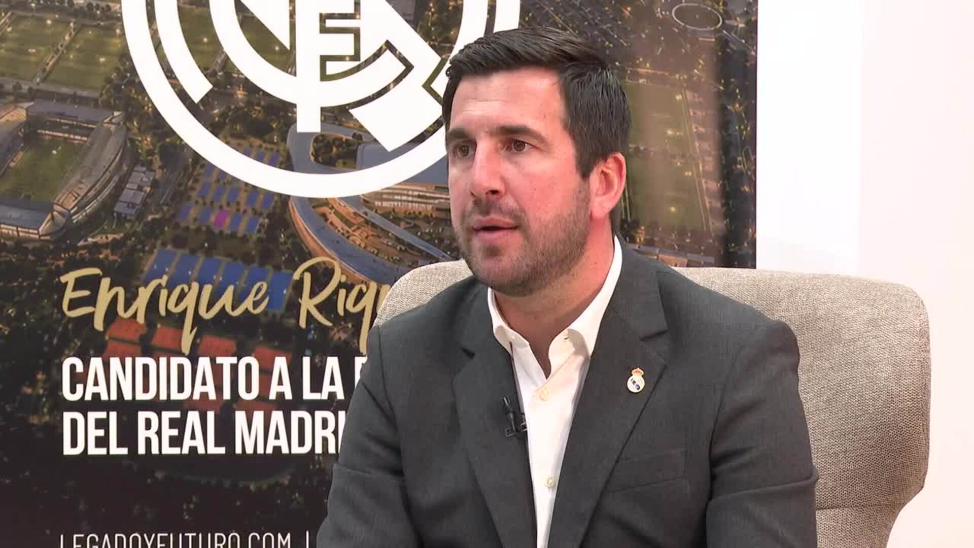 Enrique Riquelme: "El daño ya está hecho, el Bernabéu está muy lejos de ser el mejor estadio"