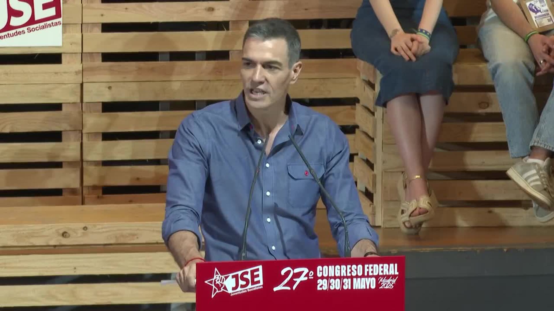 Sánchez admite "problemas y tropiezos" pero avisa: "Vamos a seguir hasta 2027"