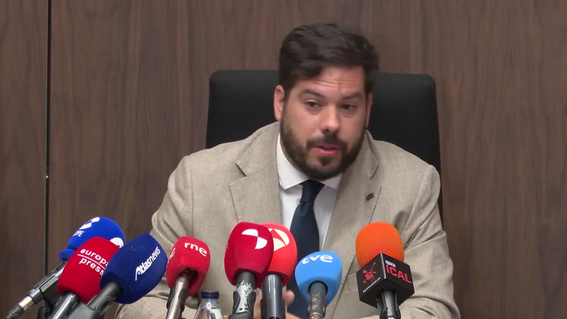 Gobierno descarta bandas latinas en la pelea con heridos frente a una discoteca de Palencia