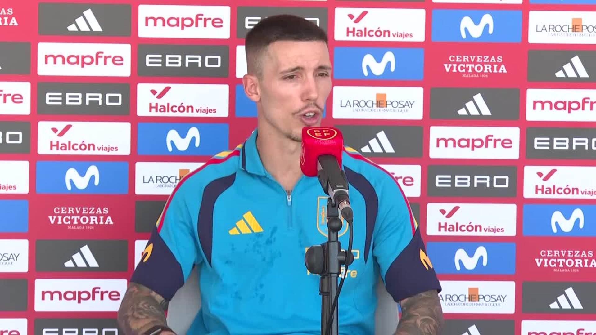 Grimaldo destaca la importancia de los detalles y la cohesión grupal para ganar el Mundial
