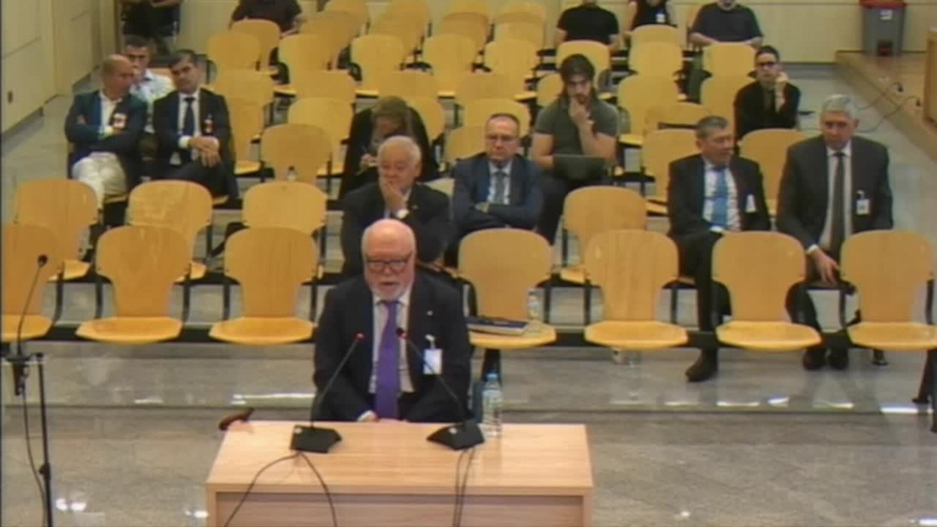 Villarejo afirma que Rajoy aprovechó una operación sobre Bárcenas para "trincar" información
