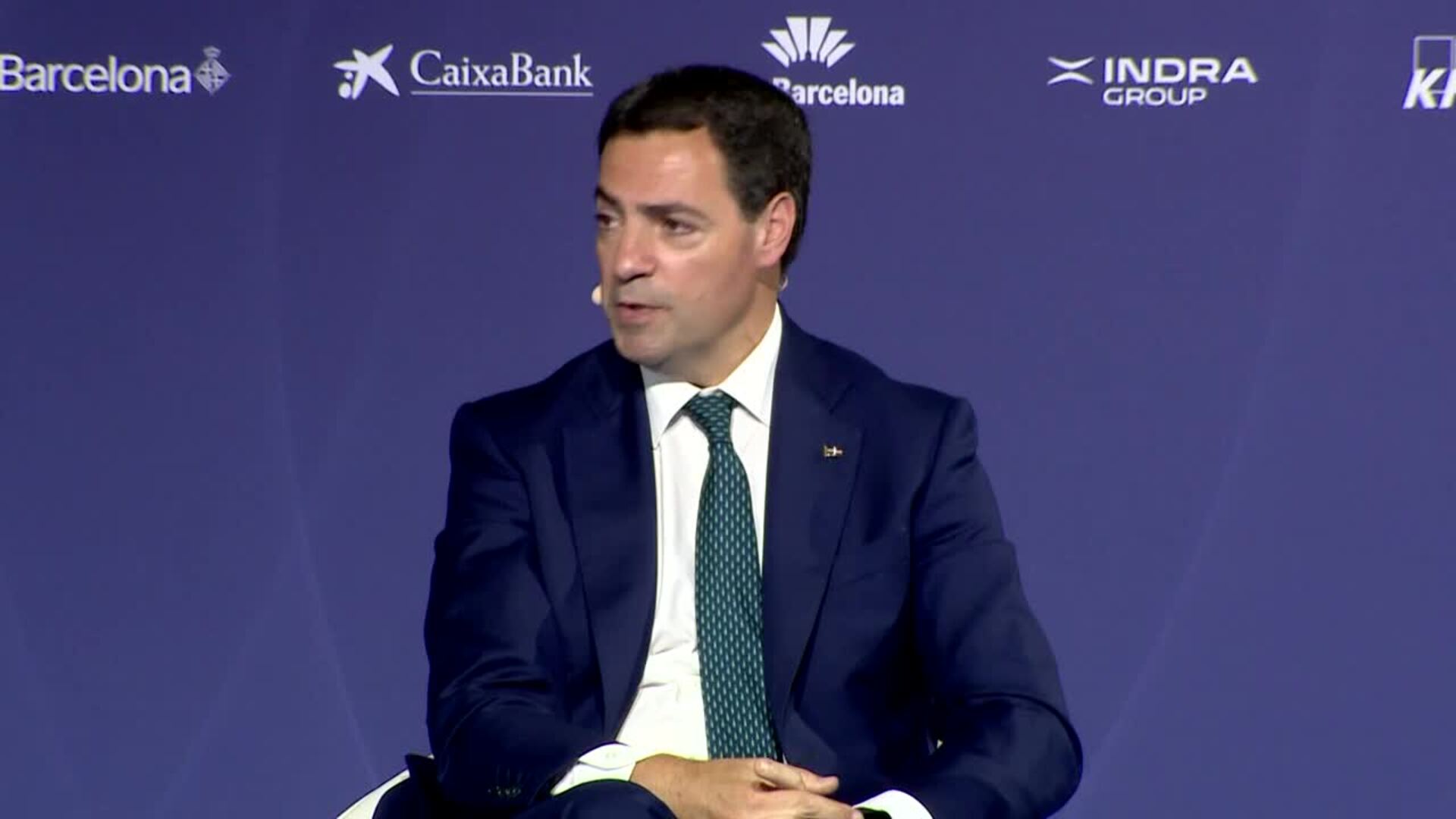 Pradales pide tener "las alarmas encendidas" si Vox conforma el cambio político en España