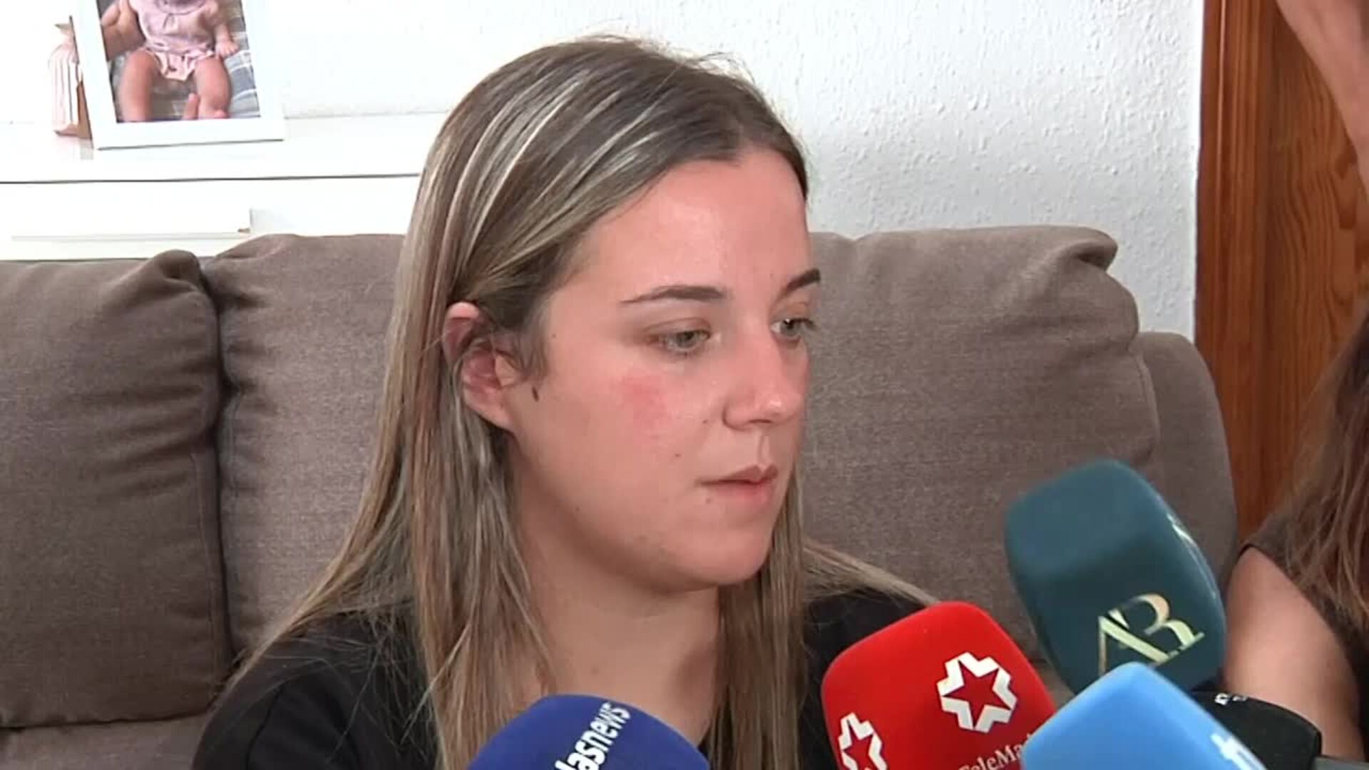 Madre de la bebé fallecida en Sevilla cree que su pareja la quemó por celos hacia sus cuidados
