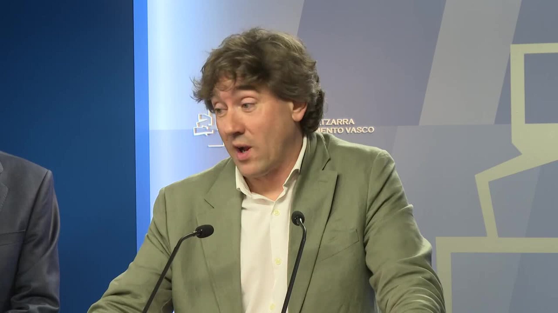 Esteban y Andueza destacan que PNV y PSE siguen "remando" juntos más allá de "chascarrillos"