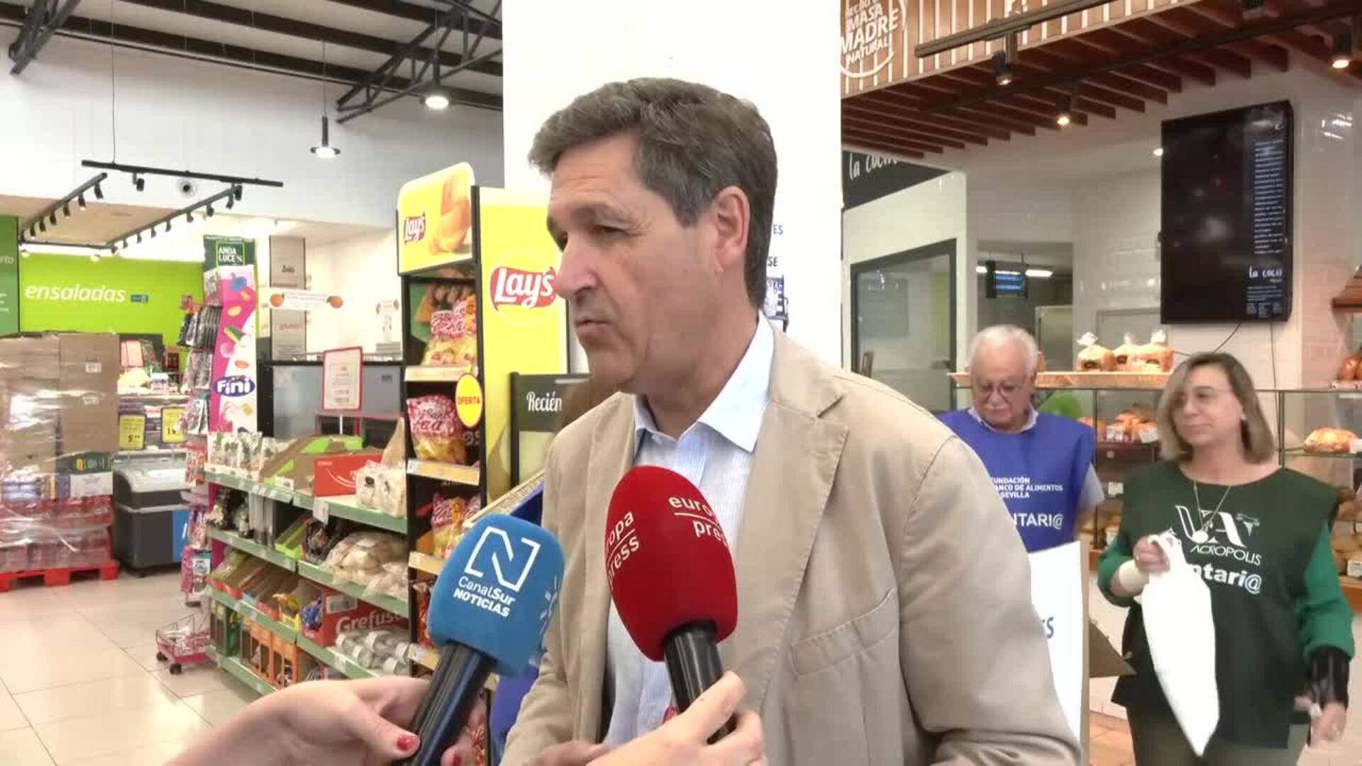 El Banco de Alimentos de Sevilla busca seguir atendiendo a 30.000 personas durante el verano