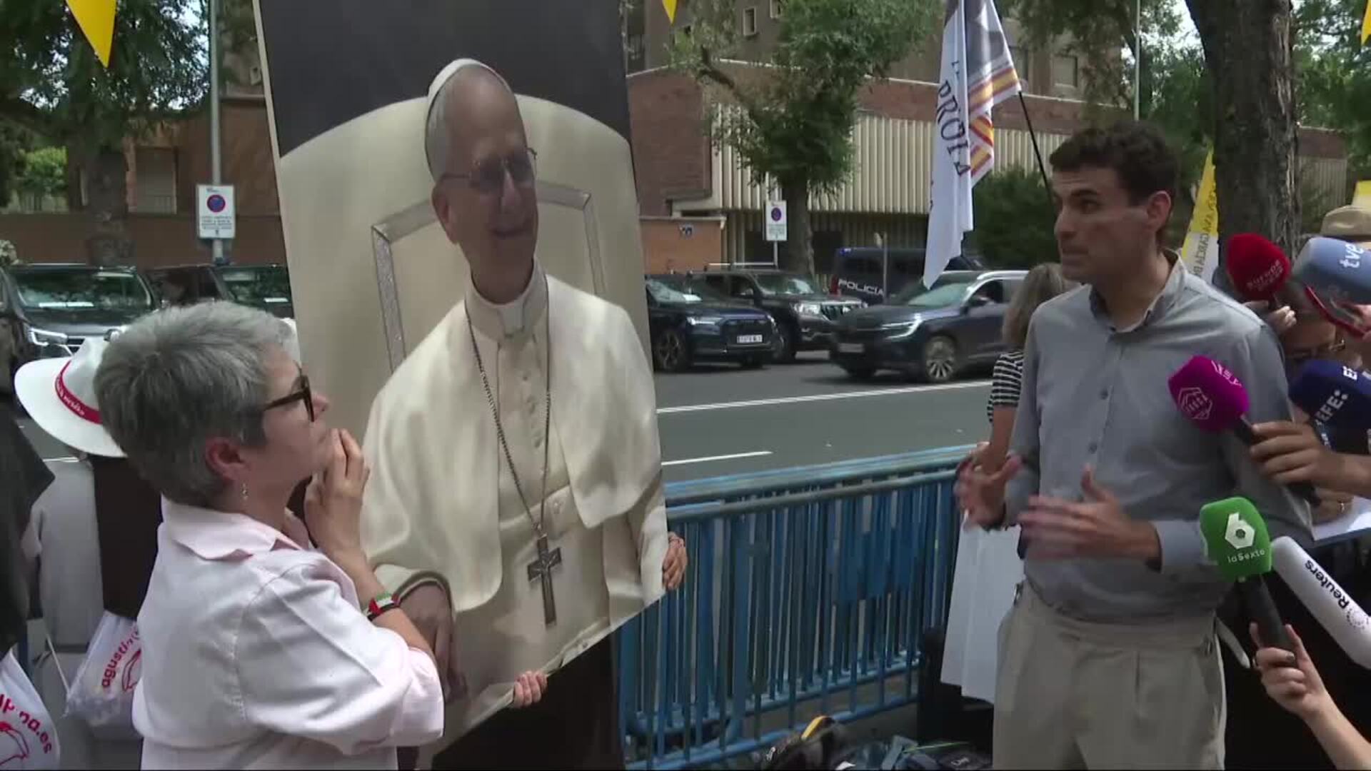 Víctima de abusos escenifica encuentro ficticio con el Papa León XIV