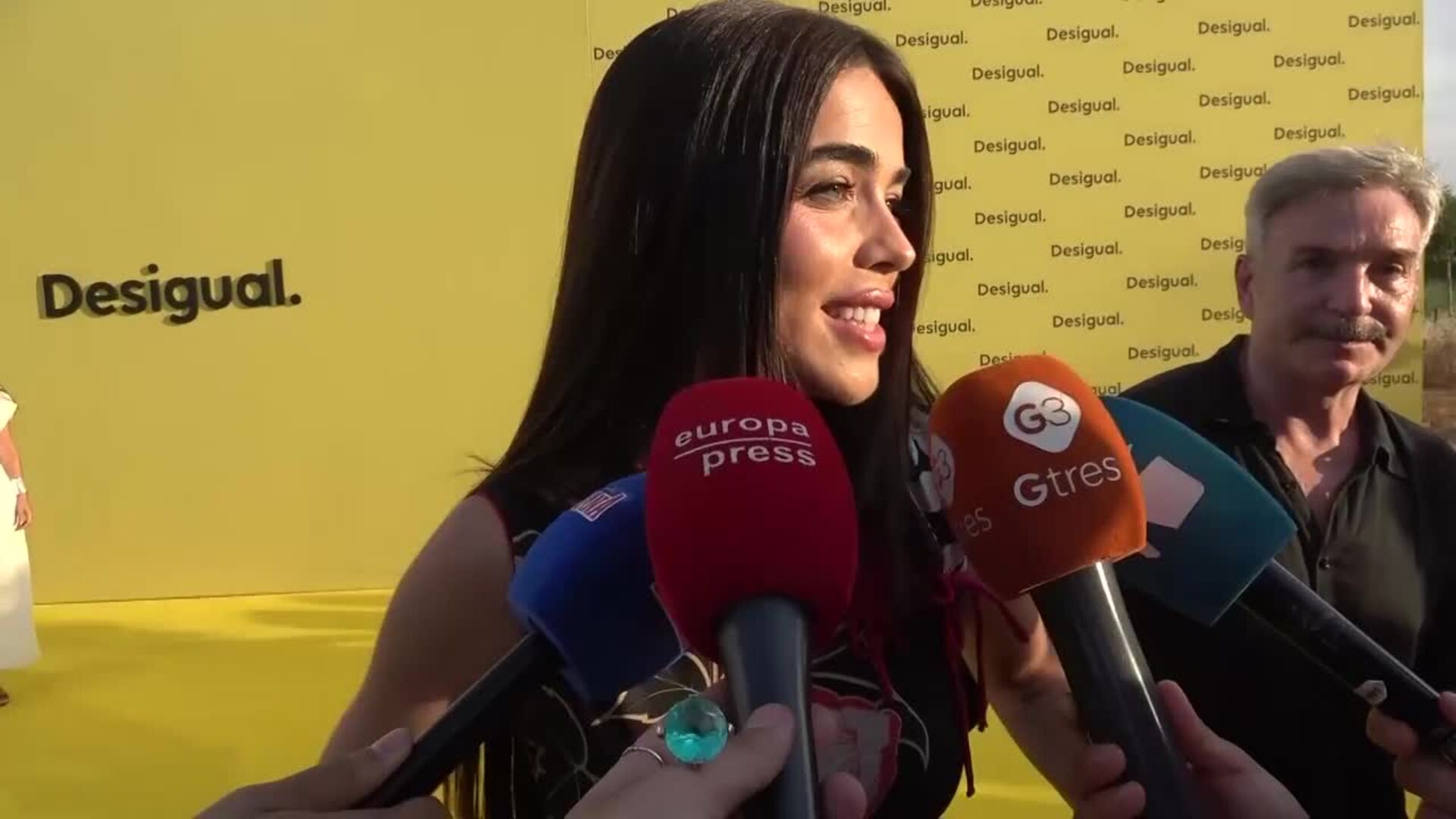 Violeta Mangriñán se sincera sobre su éxito: "Me considero una tía muy privilegiada"