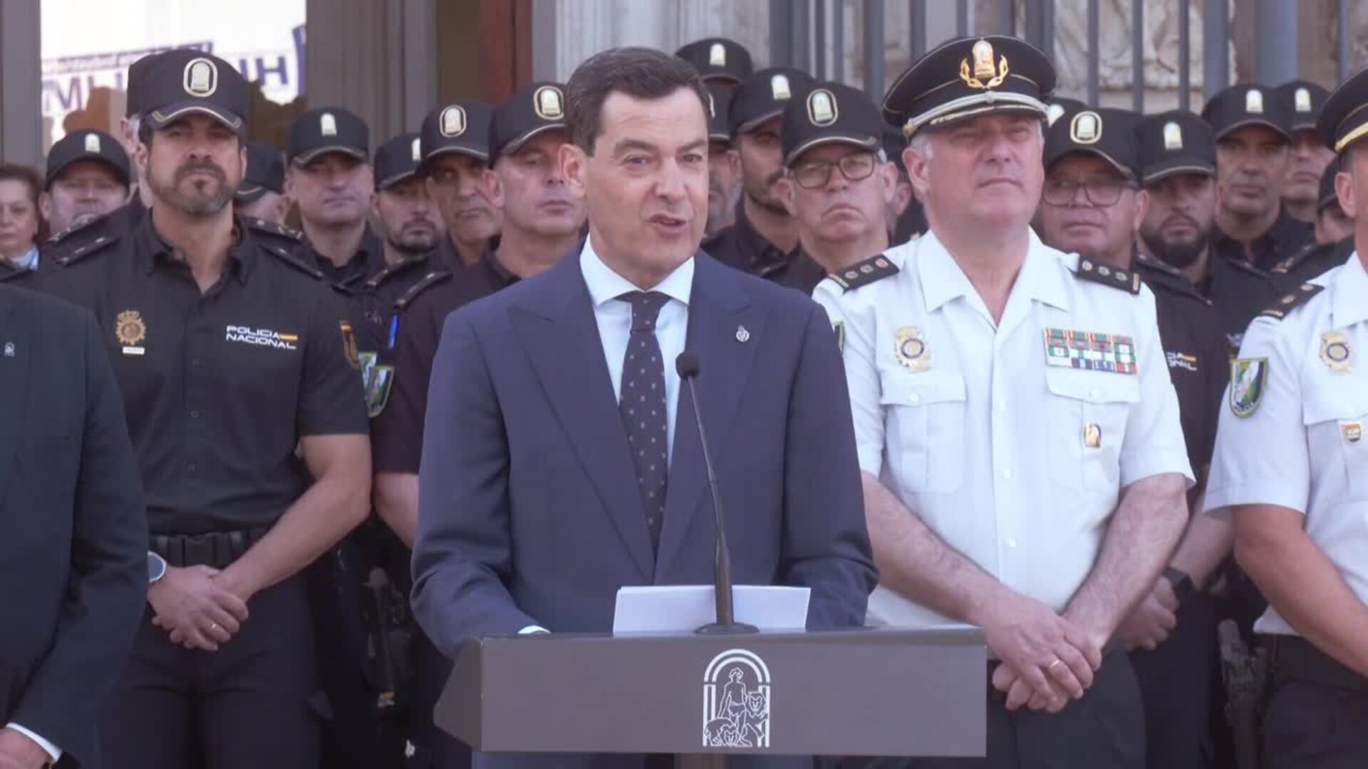 Moreno avisa a Interior de que "faltan ocho agentes" para alcanzar 500 en Policía Adscrita