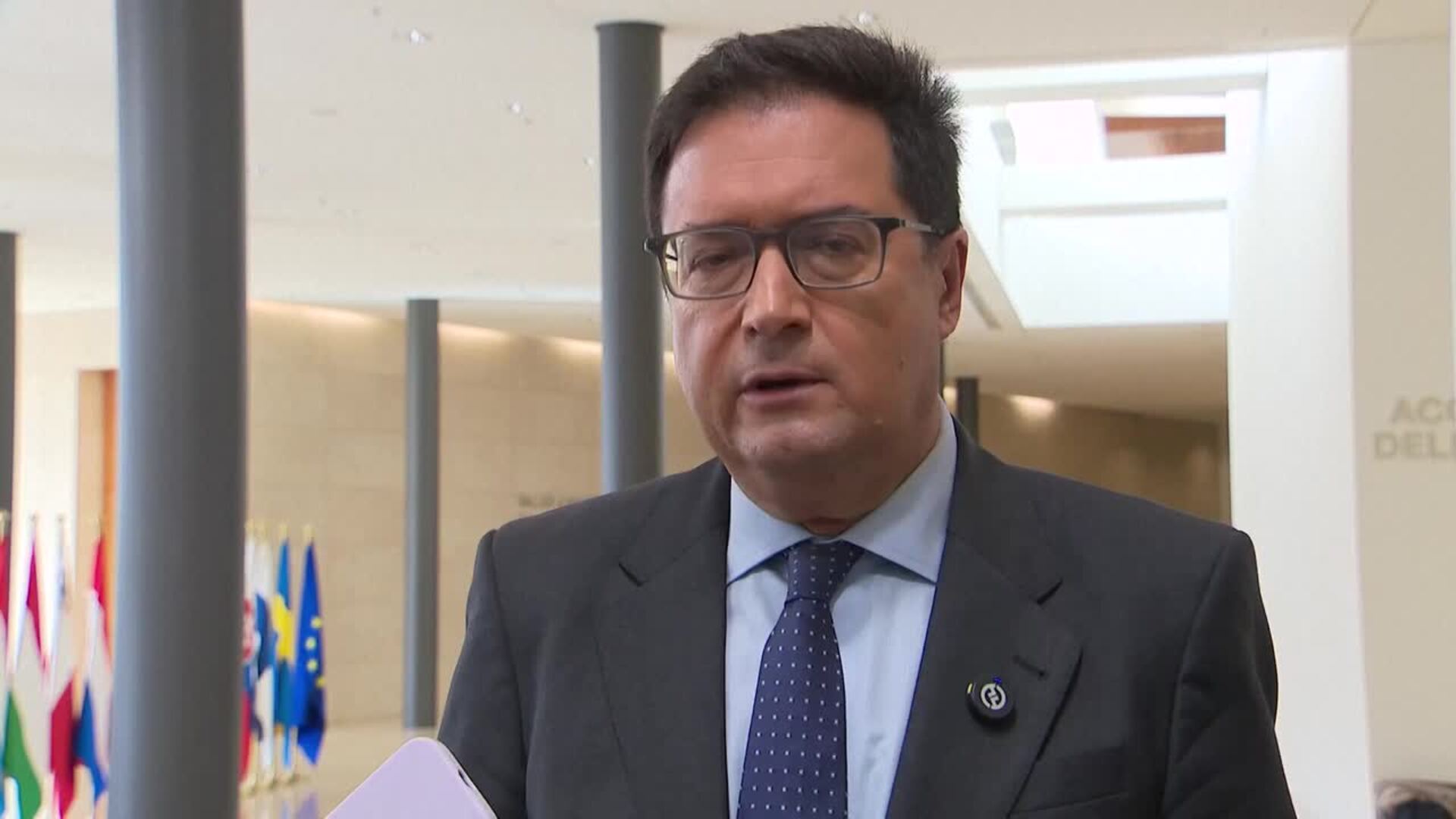 España insiste ante sus socios de la UE en la necesidad de una mayoría de edad digital