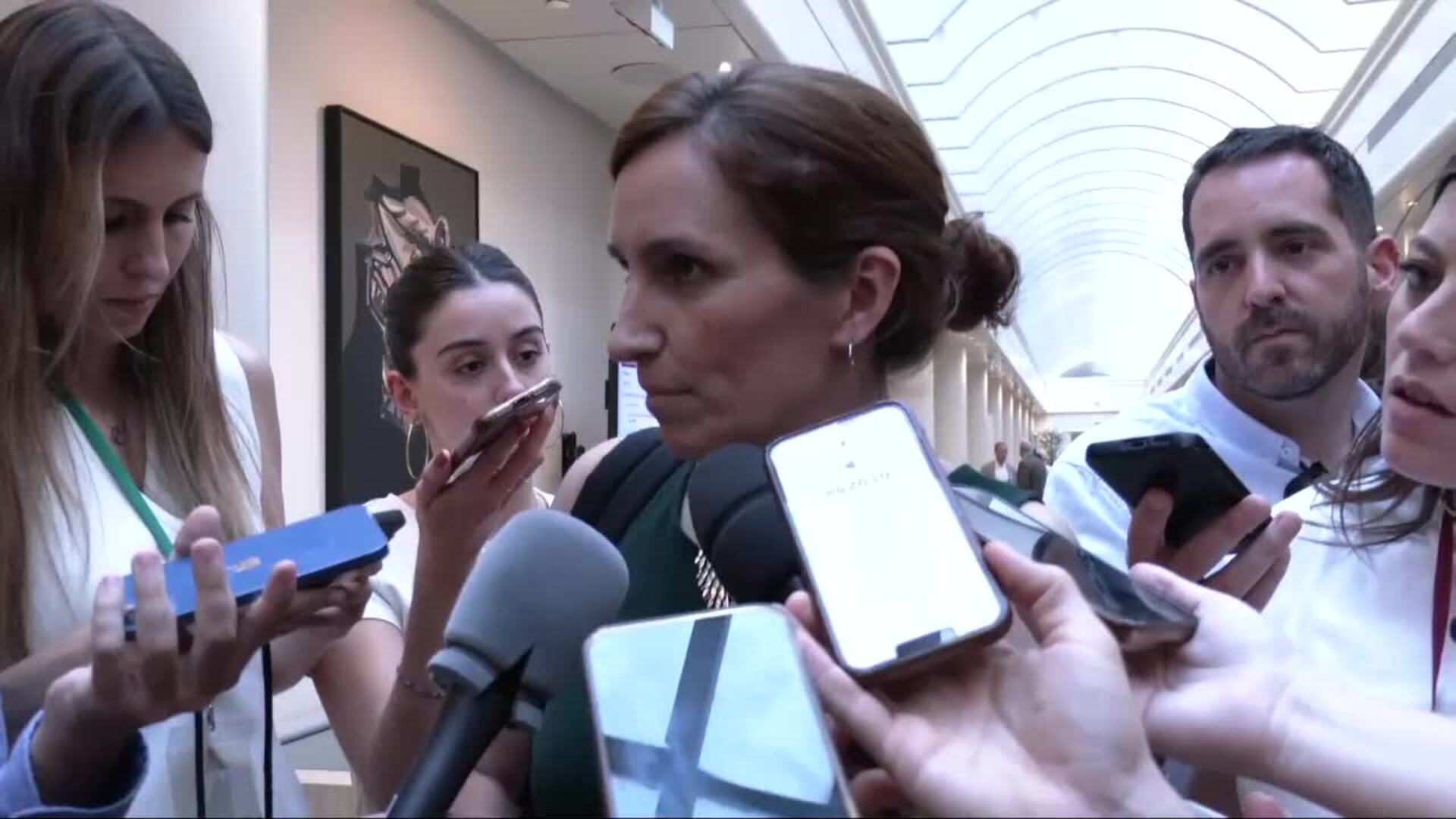 García exige al PSOE saber "con luz y taquígrafos" todo sobre el 'caso Leire Díez'