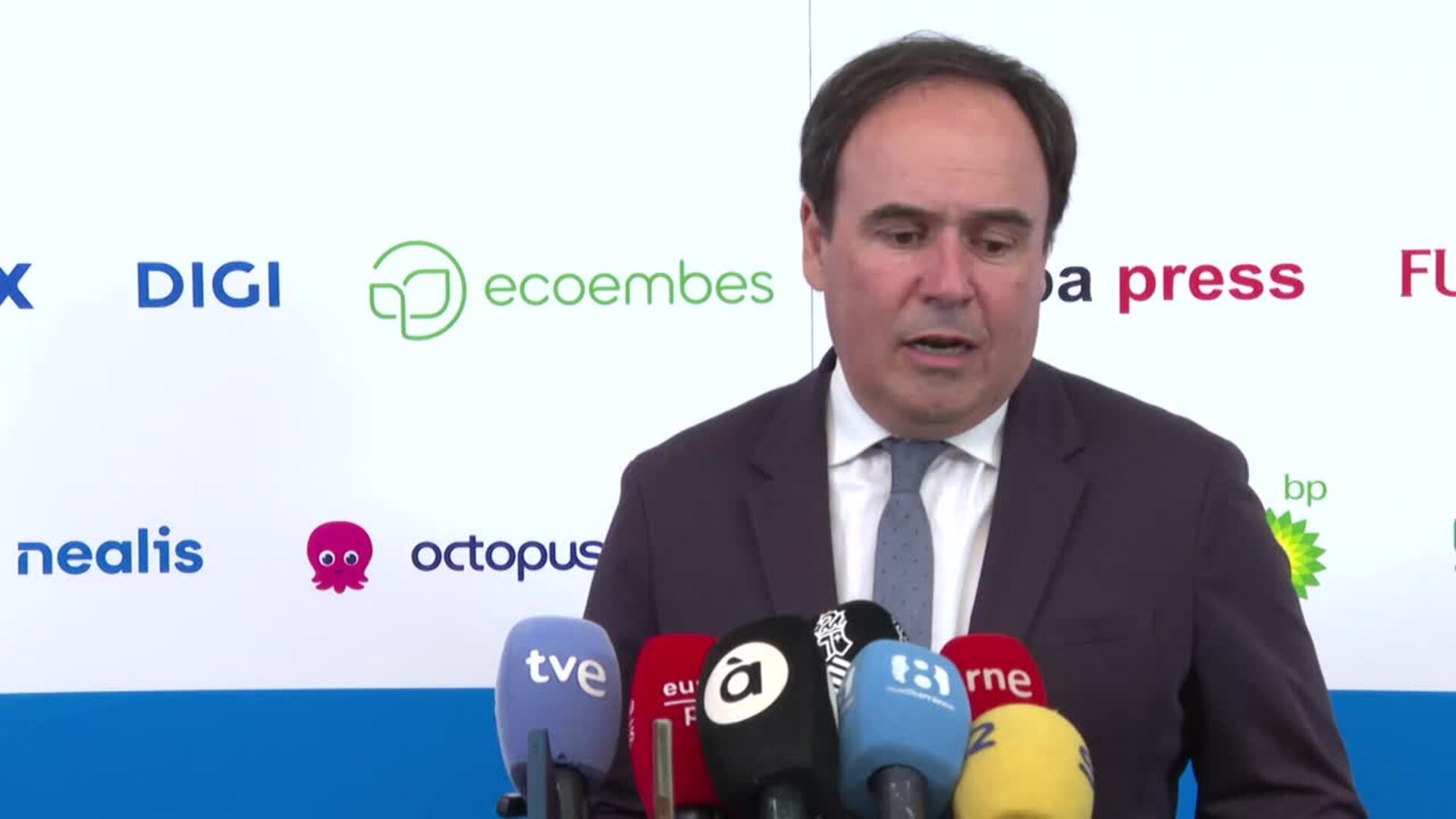 Llorca acusa al Gobierno de "poner excusas políticas" para recortar el trasvase Tajo-Segura