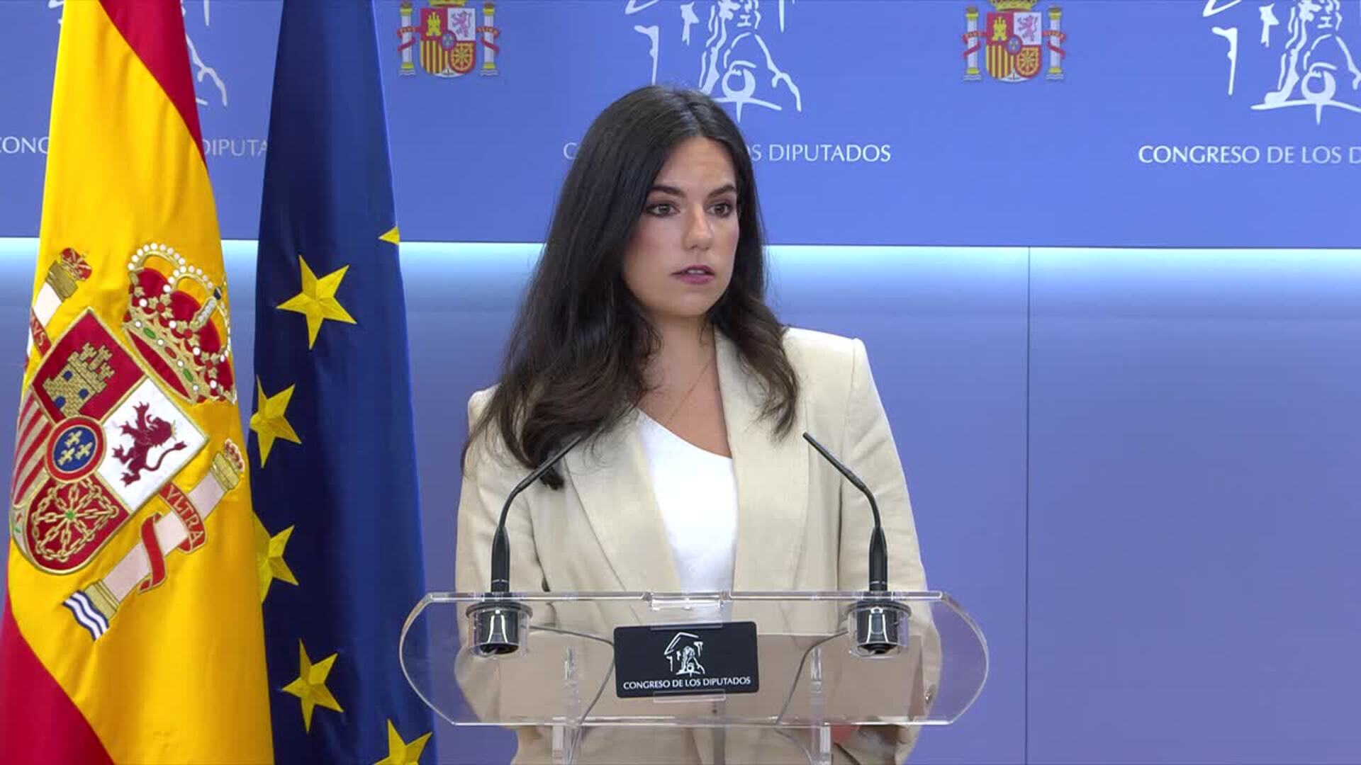 Vox reprocha a Junts su "falta de educación" al reclamar al Papa que hable catalán