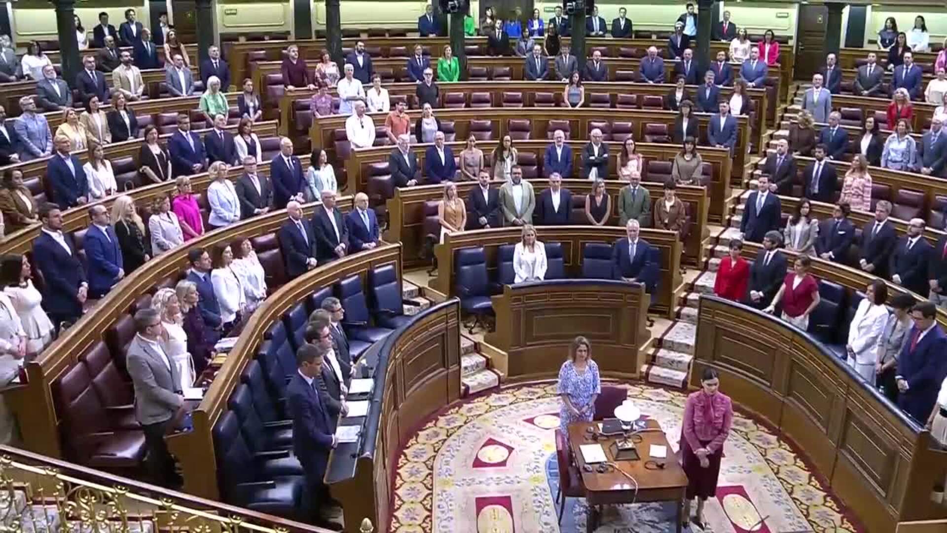 El Congreso guarda un minuto de silencio por los últimos asesinatos machistas