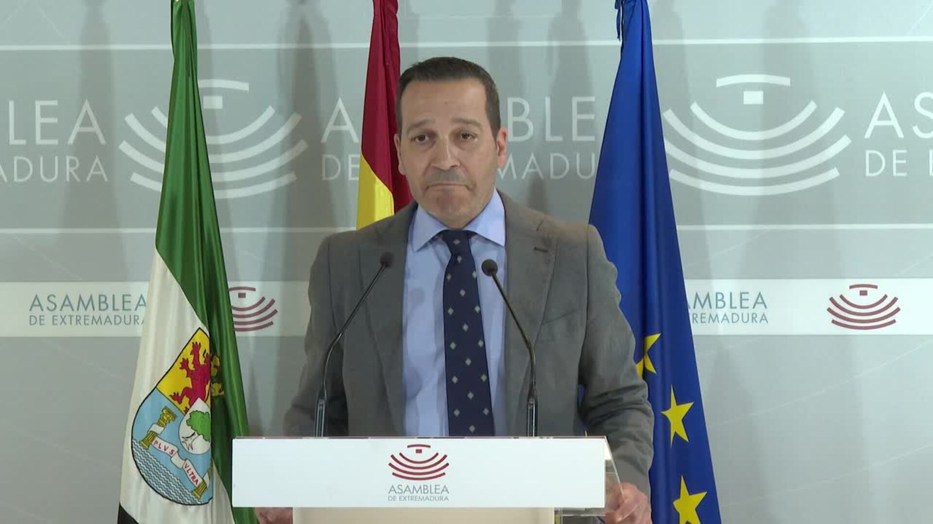 Fernández Calle ve "perdido" a Cotrina por pedir su cese para apoyar los PGEx