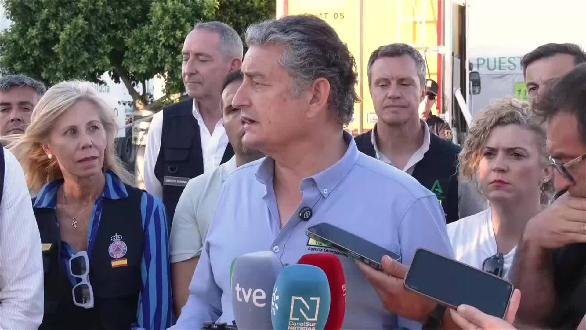 Sanz ve una evolución "bastante favorable" del incendio de Castillejos