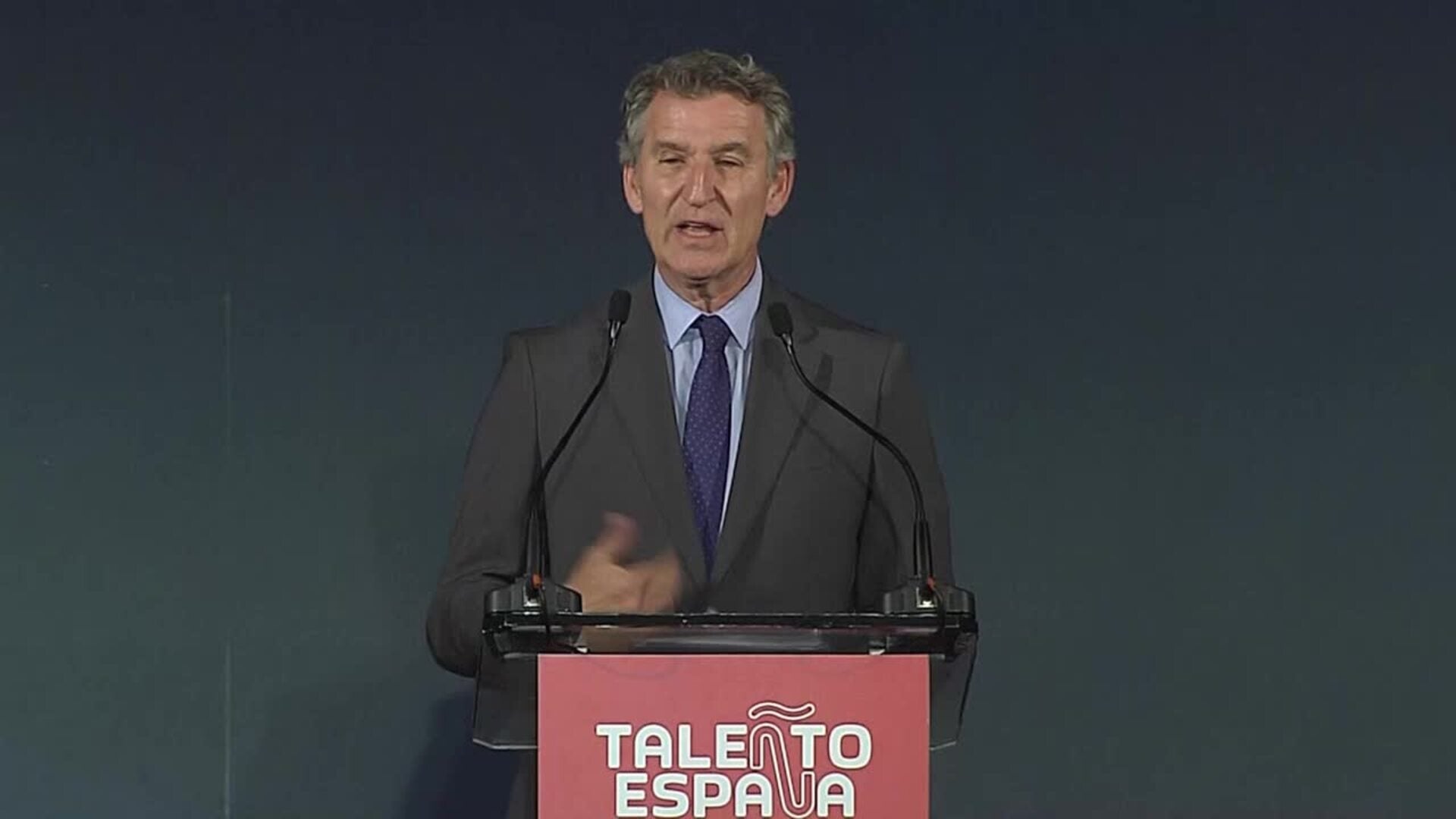 Feijóo sitúa la corrupción como "enemigo letal" del talento y promete recuperarlo