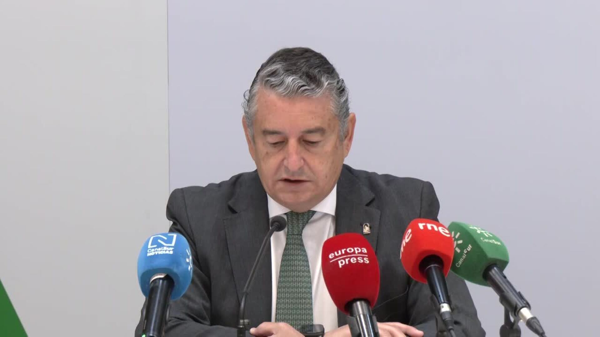 La Junta de Andalucía prevé más de 41.000 contratos para cubrir vacaciones en el SAS