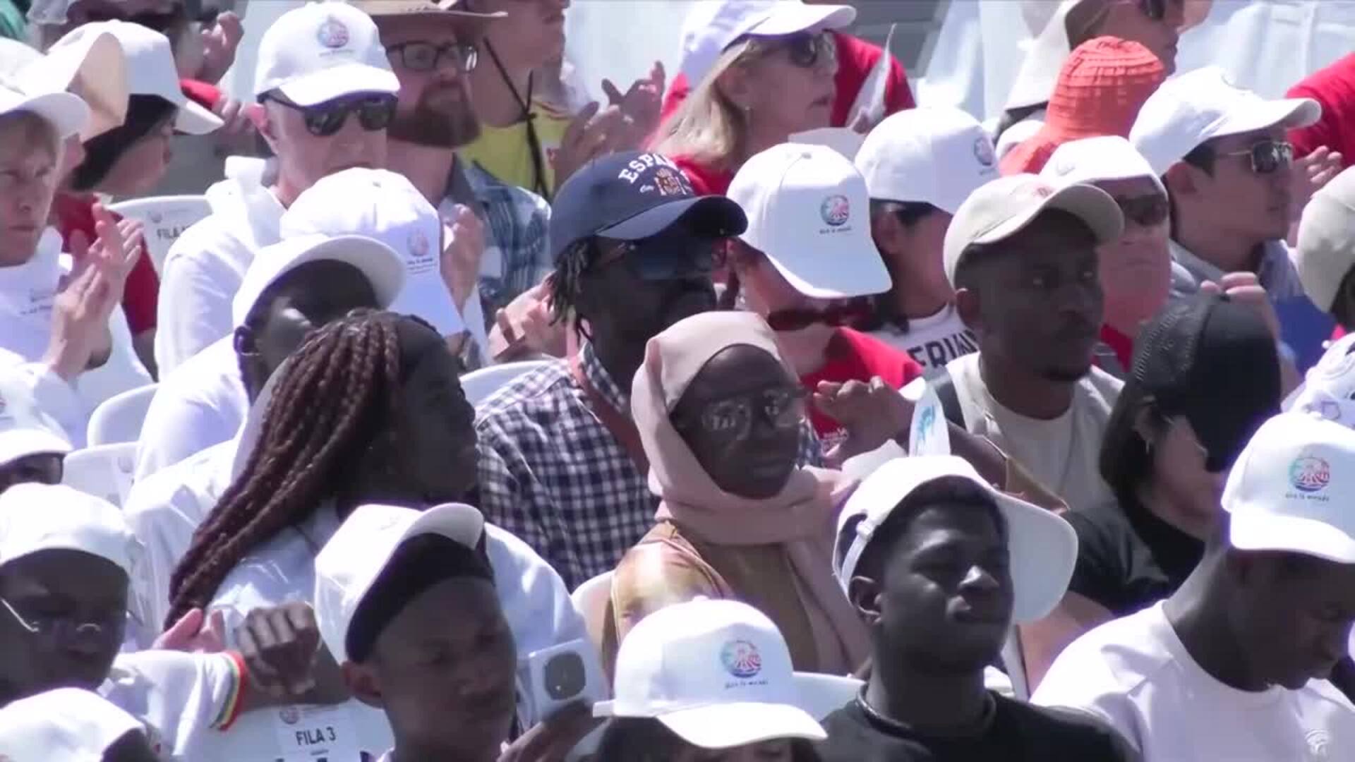 León XIV pide a Europa desde Canarias hacer un "examen de conciencia" ante el drama migratorio