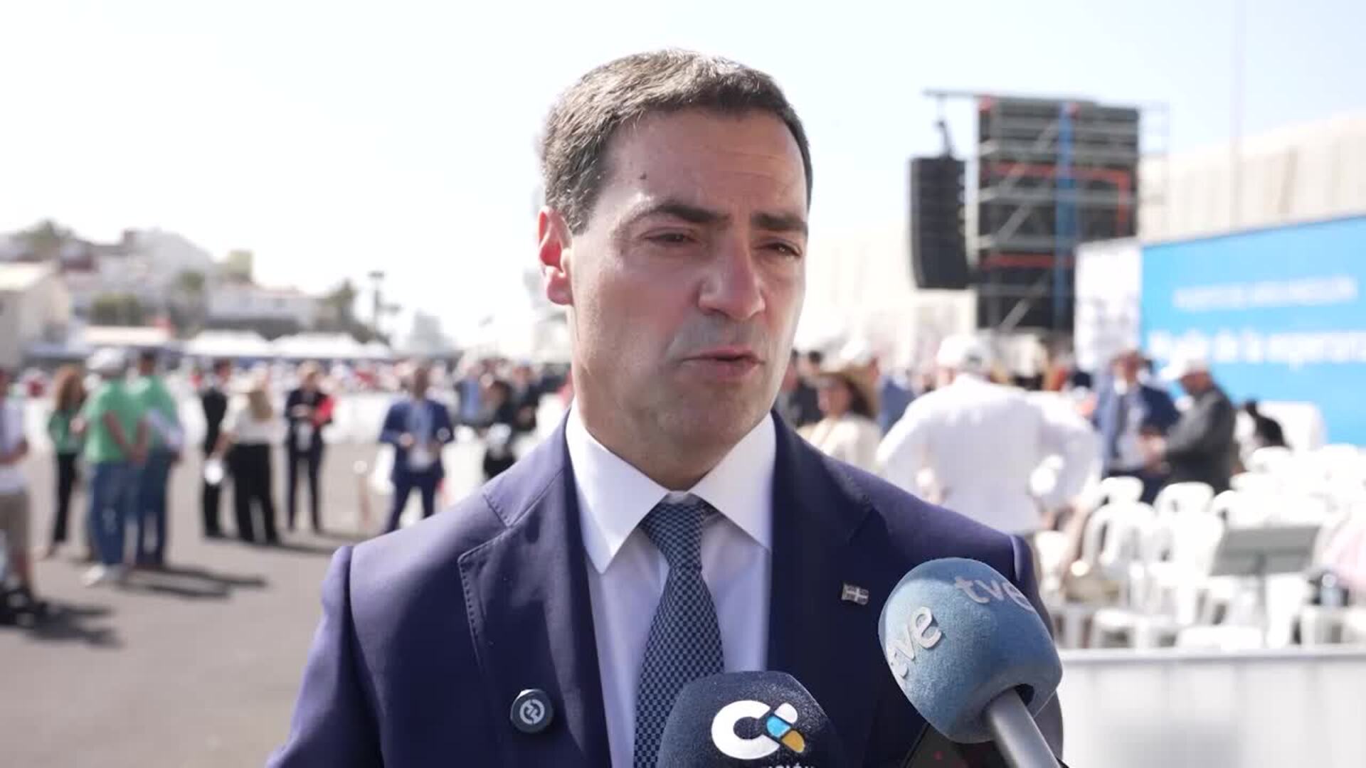 Pradales destaca la apuesta de Euskadi y Canarias por dar respuesta "humanista" a la migración