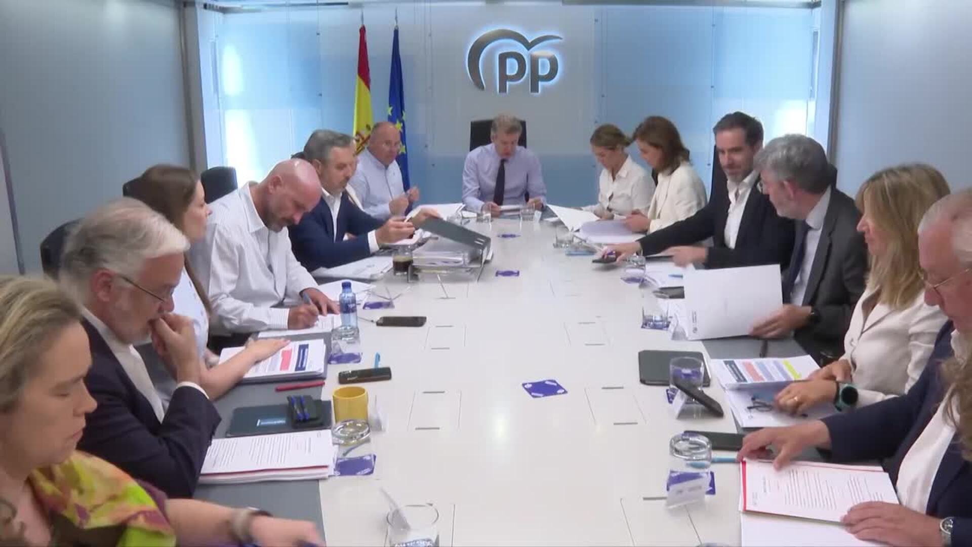 El PSOE pierde 5 puntos tras los casos Leire y Zapatero y ve recortada su ventaja a 4,2 puntos