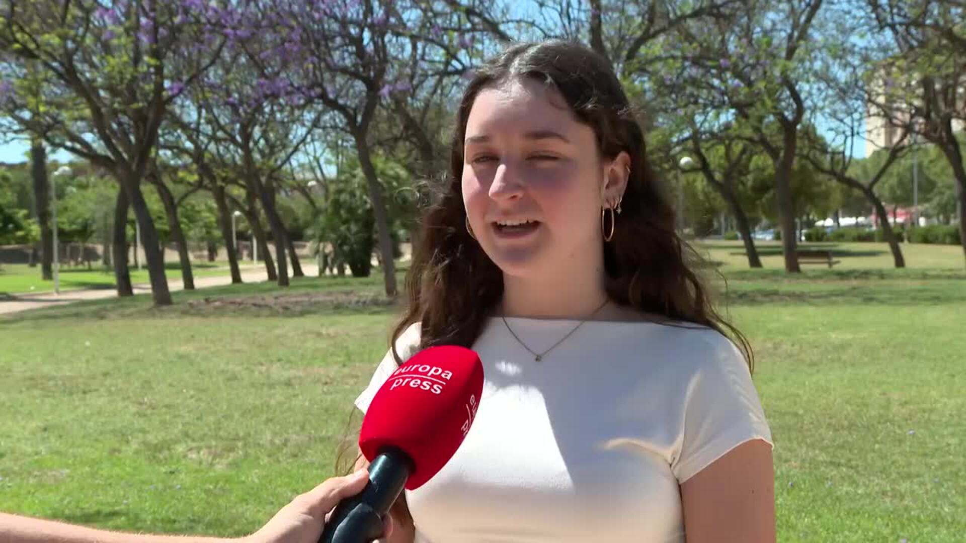 Una valenciana saca un 9,74 en la general de la PAU: "No sabía si me iba a llegar la nota"