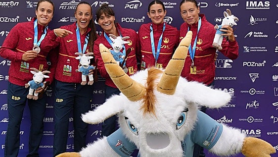 Las asturianas Sara Ouzande y Lucía Val rescatan una plata de vértigo en el mundial de piragüismo sprint en K-500