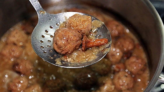 Cómo bolear albóndigas sin pringarte las manos