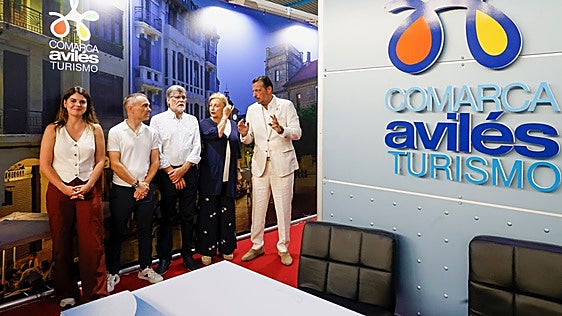 La comarca de Avilés presume de unidad en su jornada en la Feria de Muestras