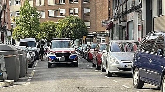 Nueva redada en la floristería Barber en Gijón: hallan contenedores de gas de la risa y una vivienda ilegal