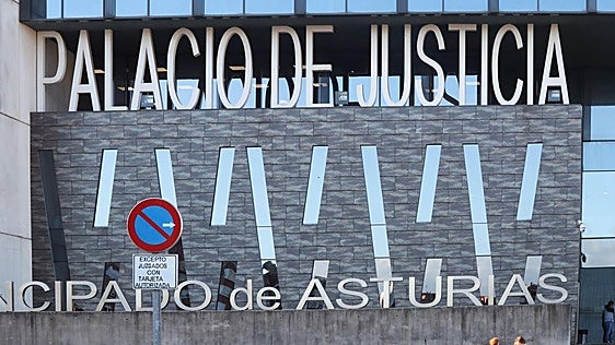 Condenada una pareja por prostituir a mujeres colombianas en pisos de Gijón