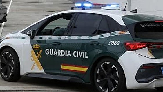 Cinco horas para localizar a un conductor que sufrió un accidente de tráfico de madrugada en San Martín de Oscos