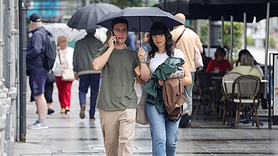 Asturias despide agosto bajo el paraguas: la lluvia no dará tregua el fin de semana