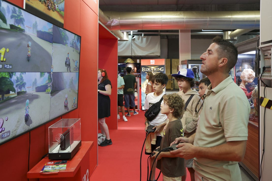 La CometCon sigue su curso en Gijón
