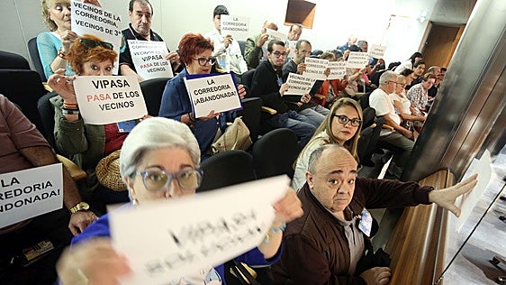 La Corredoria lleva a la Junta el deterioro de los pisos de Vipasa en Oviedo y logra el respaldo de una mayoría