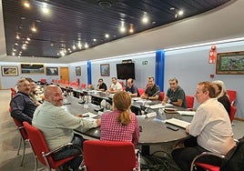 Reunión por el Pacto por el Medio Rural, entre el Principado y los sindicatos agrarios.