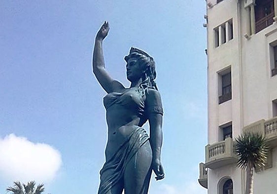 Estatua de Calipso en Ceuta