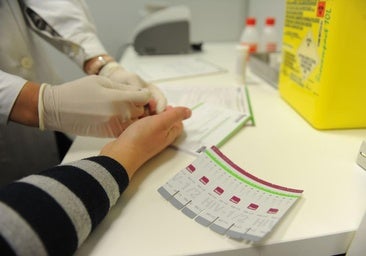 Prueba del VIH realizada en una farmacia.