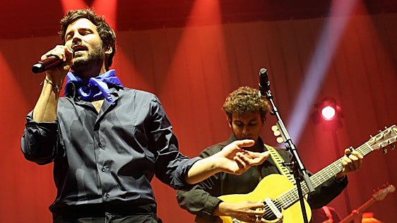 Taburete inunda de energía a una gran noche de San Mateo, en Oviedo