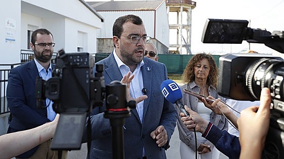 Barbón llamará a «poner pie en pared» contra la «violencia política» en el último debate de orientación de la legislatura