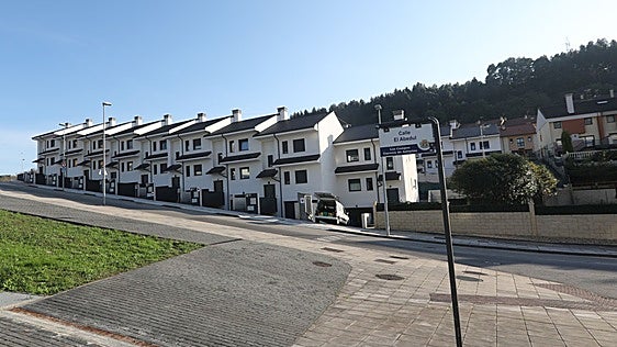 Corvera reparará más de 23.000 metros cuadrados de caminos en su plan de asfaltado