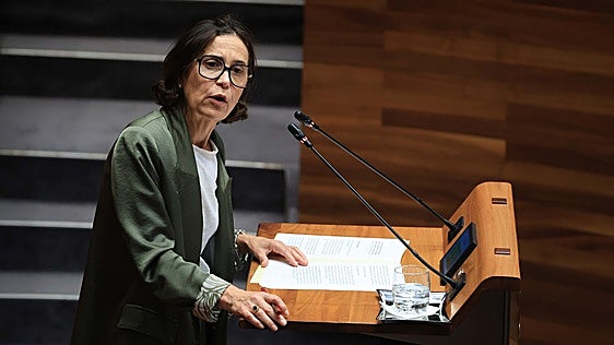 Dolores Carcedo avisa a Queipo de que su «día después» pasa por Vox