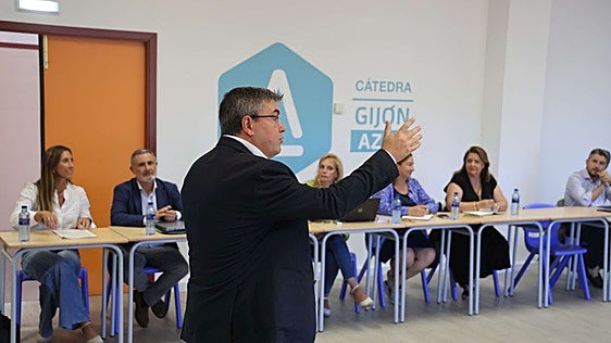 El 'think tank' de la economía azul de Gijón estudia la aplicación de la IA