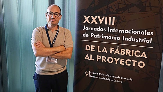 Javier Puertas, representante de la Ruta Europea del Patrimonio Industrial: «El Museo de Ferrocarril y el Pozo Sotón son un 'tres estrellas Michelín'»