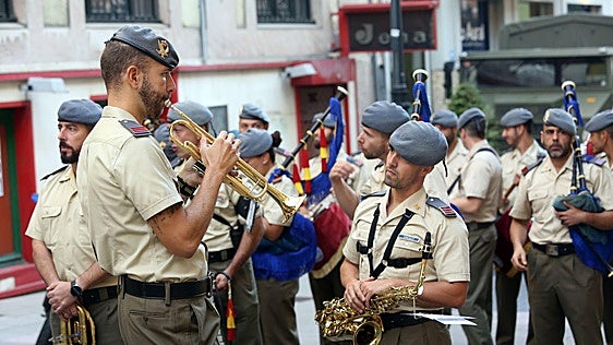 Oviedo conmemora el 117 aniversario del fallecimiento del cabo Noval
