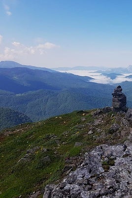 Cumbre del Pico Jario, uno de los buenos balcones de los Picos de Europa con un acceso relativamente sencillo