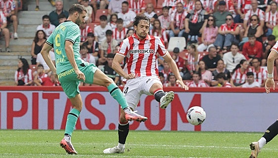 El Girona frena al Sporting