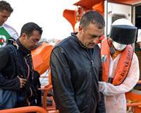 Interceptada una embarcación con 18 inmigrantes frente a la costa de Granada
