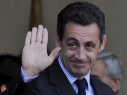 Nicolas Sarkozy viajará mañana a Italia, país natal de Carla Bruni y algunas informaciones aseguran que podrían ir juntos./ EFE