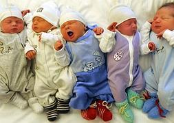 Bebés recién nacidos en el Hospital Universitario de Leipzig (Alemania). / Archivo