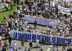 Protesta de los trabajadores de la sanidad madrileña el pasado día 21. / Víctor Lerena (Efe)